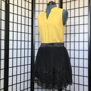 XXI Scalloped Black Lace Mini Skirt Sz M